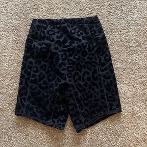 balance athletica / vitality biker shorts animal print
